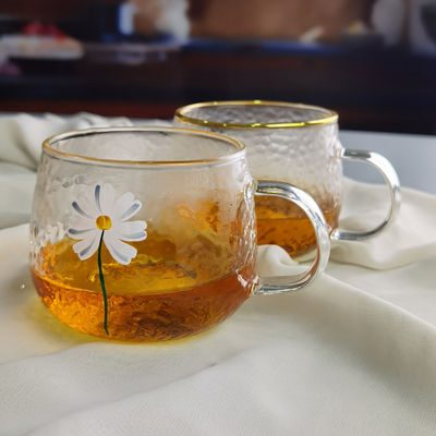 গুণ Borosilicate Hammered Texture Tumbler Drinking Glasses With Golden Rim কারখানা