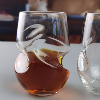 গুণ Twisted Swirling Crystal Red Wine Glasses 250ml Stemless কারখানা